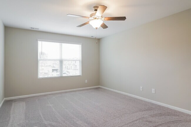 Building Photo - 385 Stone Arbor Wy