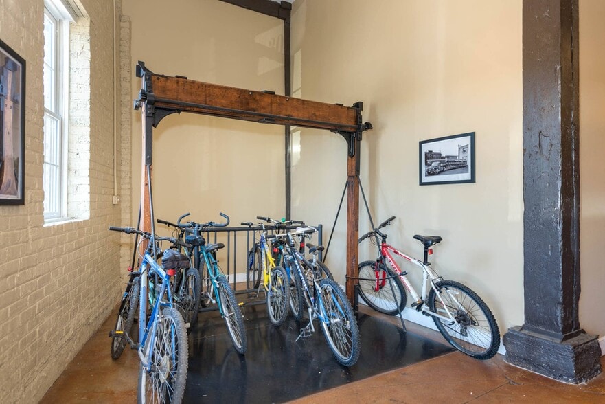 Building Photo - Mayton Transfer Lofts