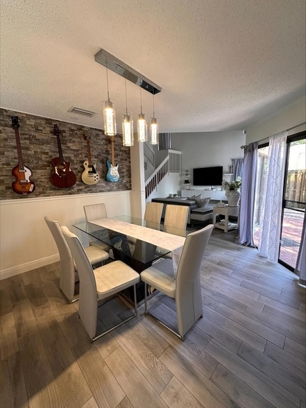 Building Photo - 1728 Shoreside Cir