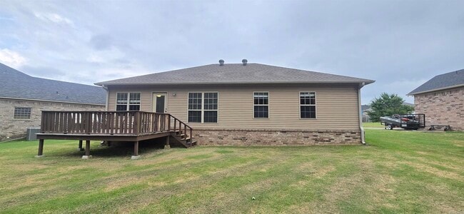 Building Photo - 37 Bryson Dr