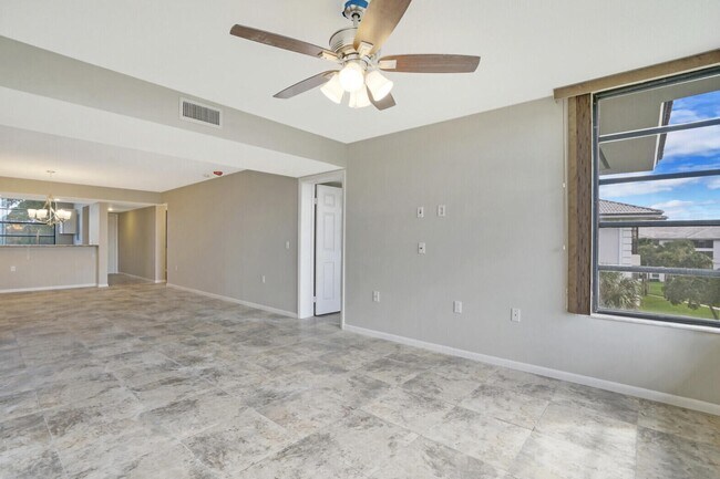 Building Photo - 3636 Whitehall Dr