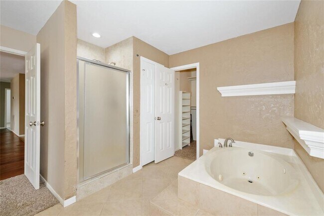 Building Photo - 17119 Kettle Creek Dr