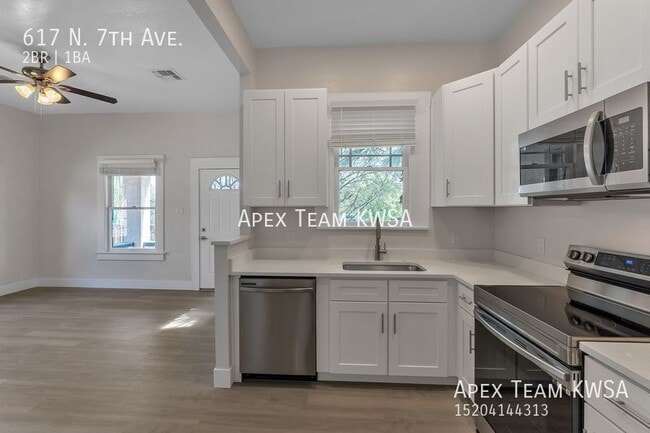 Building Photo - 617 N 7th Ave