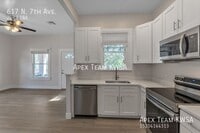 Building Photo - 617 N 7th Ave