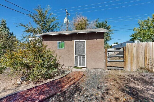 Building Photo - 165 Hilton Ave NW