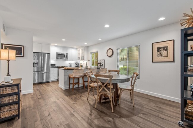 Building Photo - 314 Via Colinas