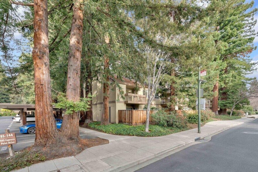 Building Photo - 505 Cypress Point Dr