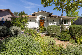 Building Photo - 4612 Viro Rd