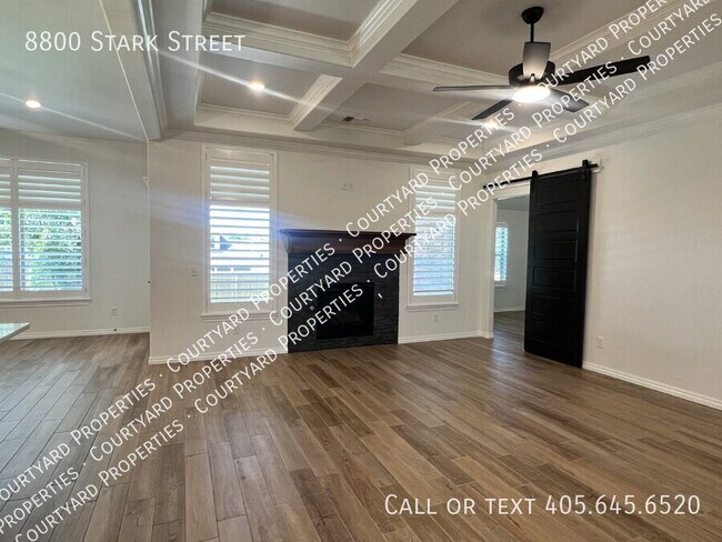 Building Photo - 8800 Stark St