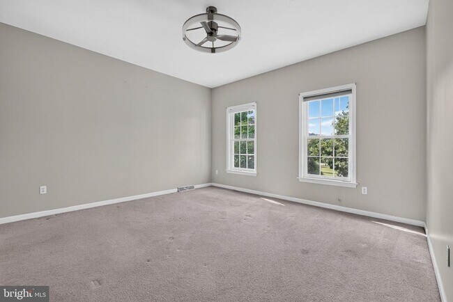 Building Photo - 1417 Hammock Way