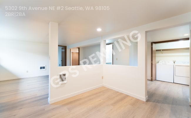 Building Photo - 5302 9th Ave NE
