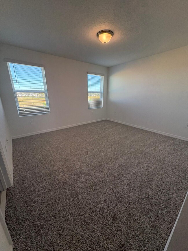 Building Photo - Charming 3-Bedroom Townhome with Private Yard in Clermont