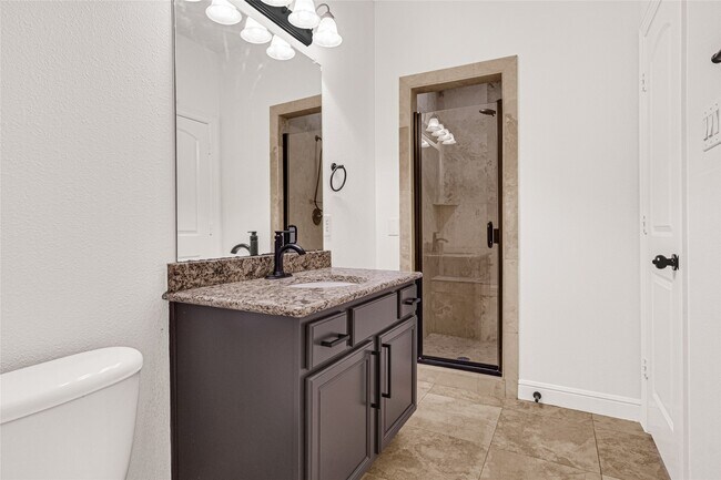 Building Photo - 5509 Darling St