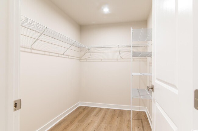 Building Photo - 2382 Elowen Ln