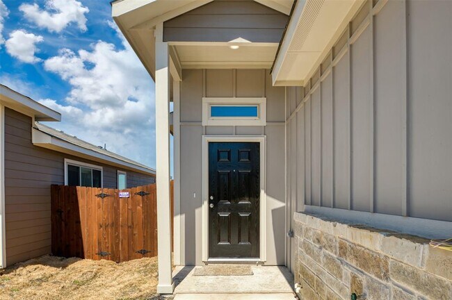Building Photo - 641 Fallow Dr