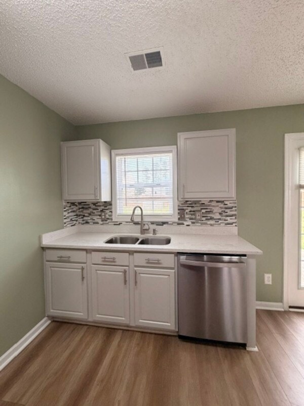Building Photo - 25 Willow Hurst Ct