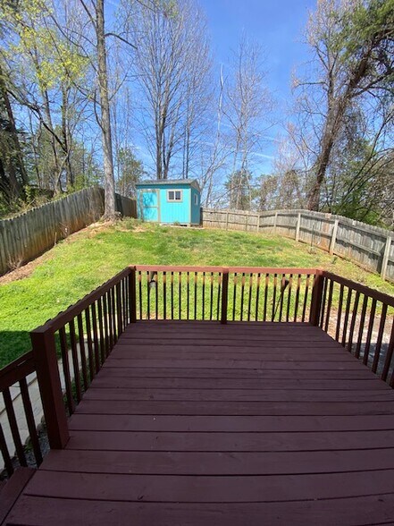 Building Photo - 7 Woodlea Ridge Ct