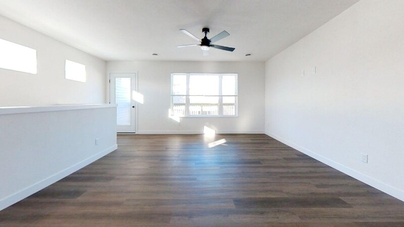 Building Photo - 1834 Kyle Ln