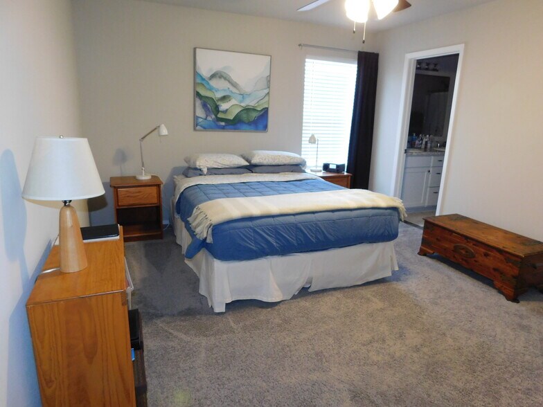 Primary suite has two closets and full bath! - 4656 W Fairbanks Way