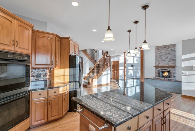 Building Photo - 4N550 School Rd