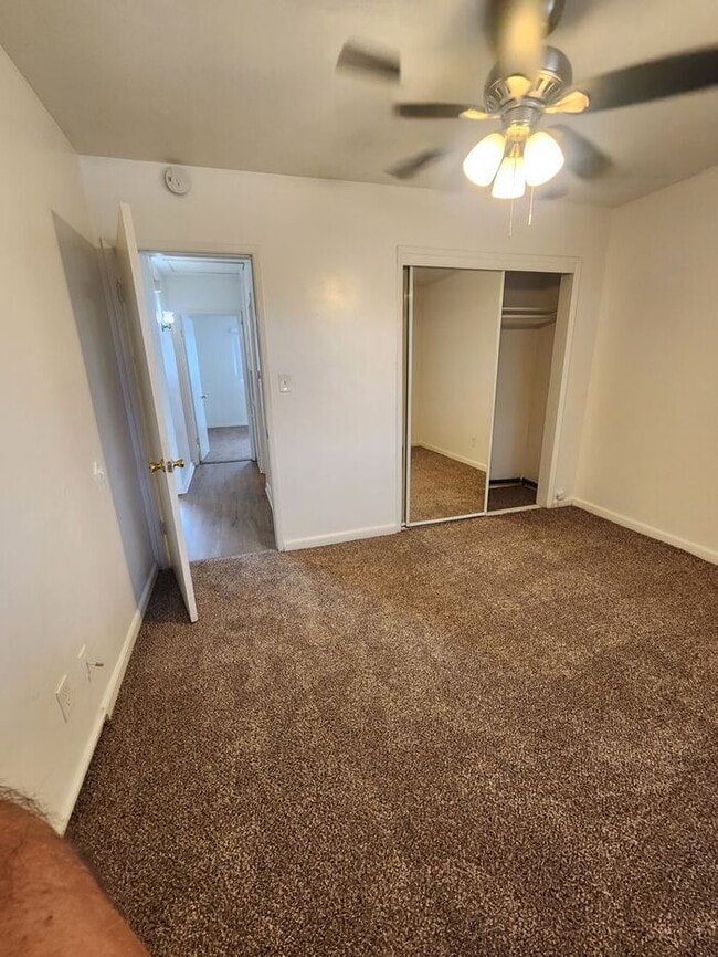 Building Photo - $1000 REBATE!SPACIOUS 2BR/1BA Unit with pr...