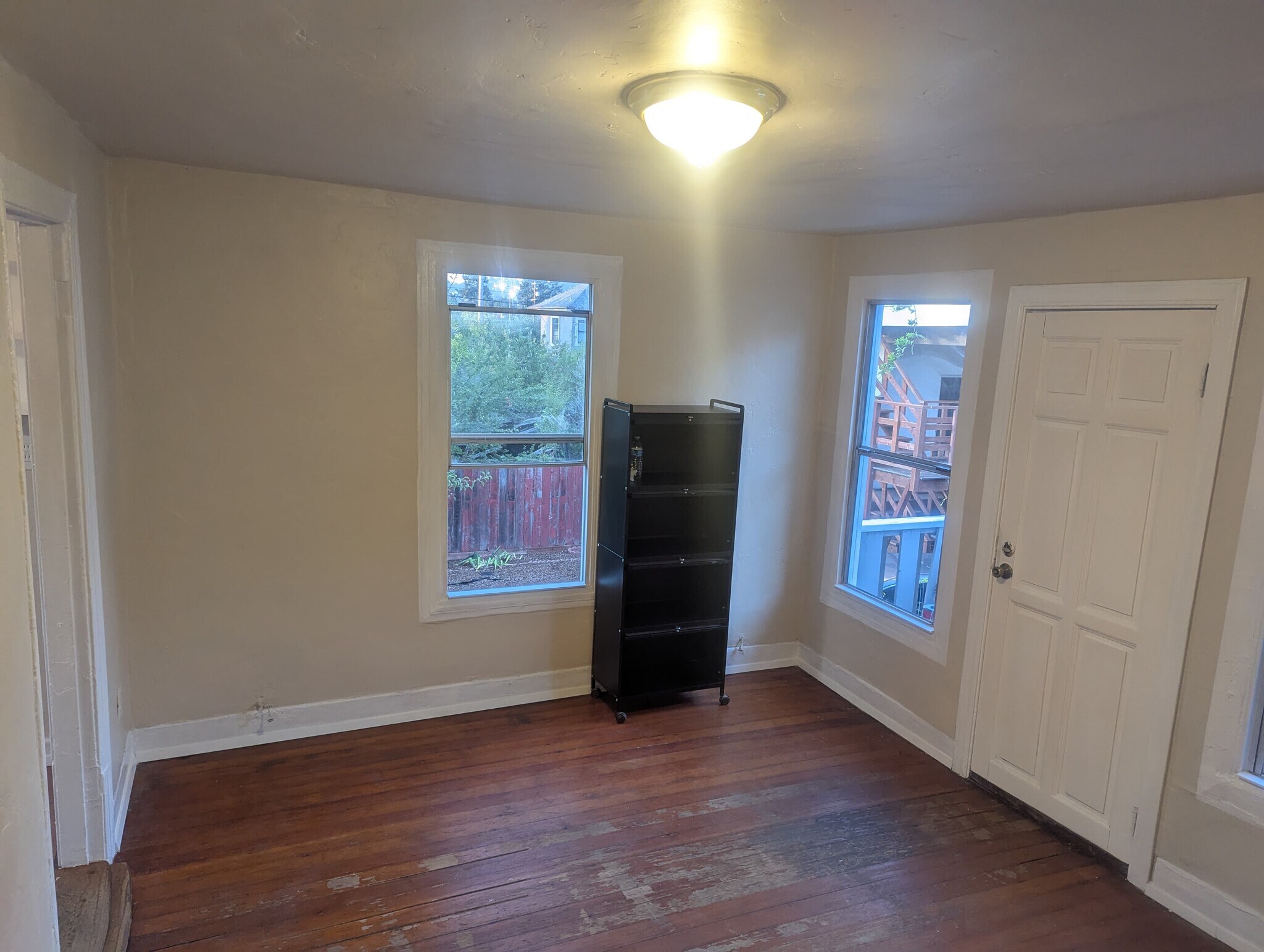 Main room - 2914 Harper Street