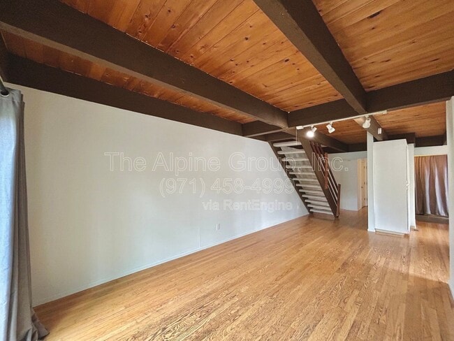 Building Photo - 4905 SW 152nd Ave