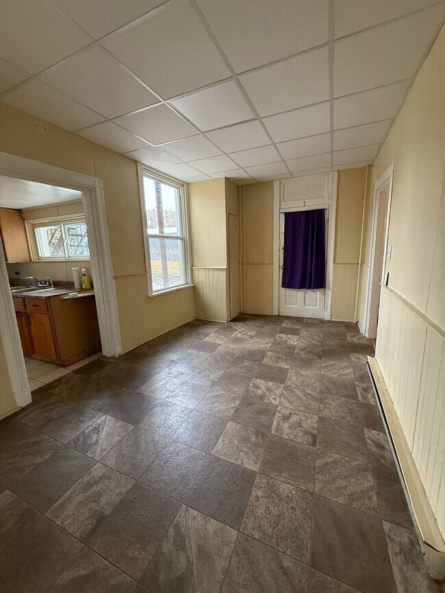 Building Photo - 235 W Main St