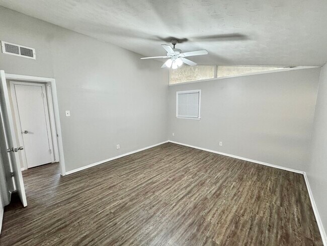 Building Photo - 3141 Arrendale St