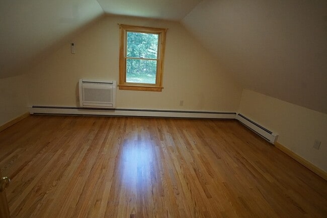 Building Photo - 49 Conant Rd