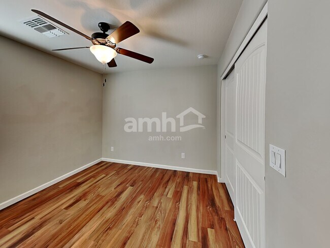 Building Photo - 20785 W Maiden Ln