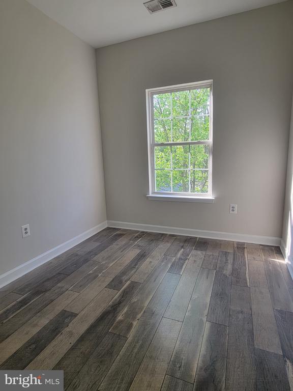 Building Photo - 42497 Magellan Square