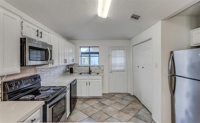 Building Photo - 7829 Cardinal Ct