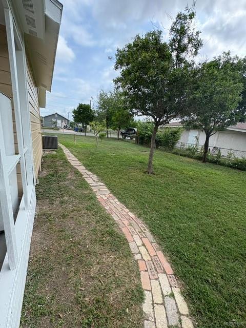 Building Photo - 2617 Daytona Ave