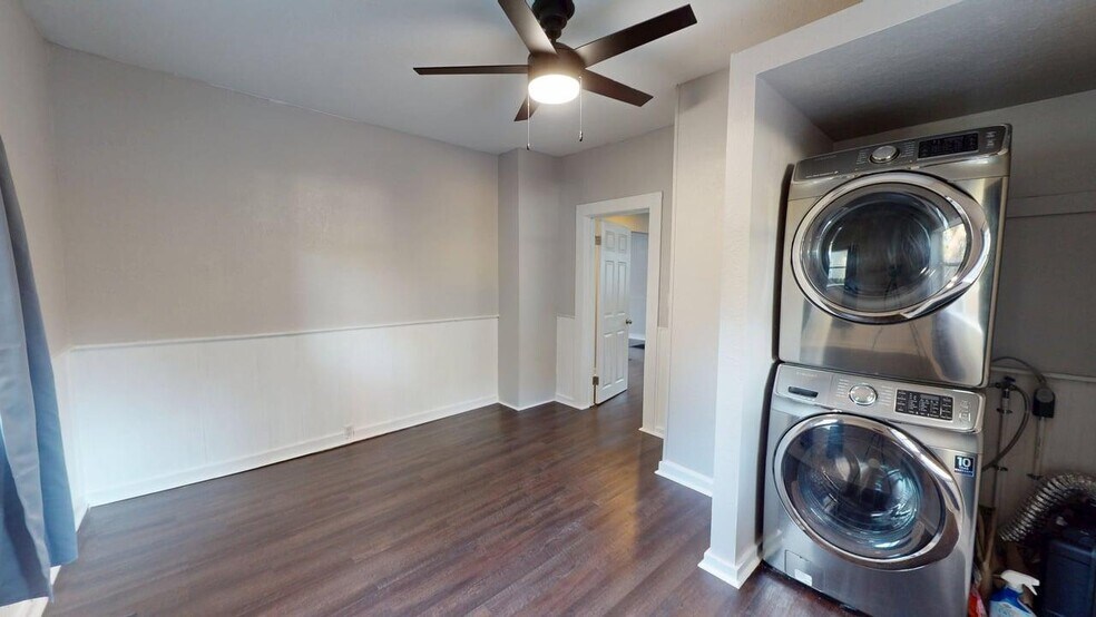 Building Photo - 112 S Chandler Ave