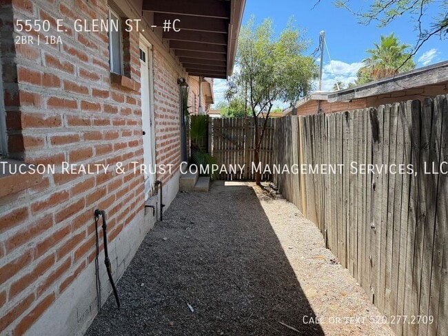 Building Photo - 5550 E Glenn St