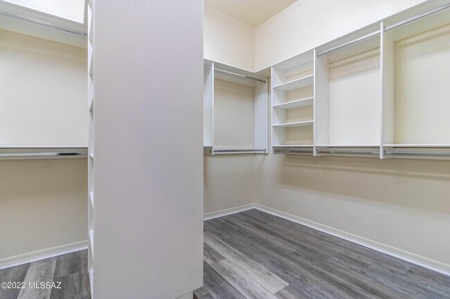 Building Photo - 11877 N Mesquite Hollow Dr