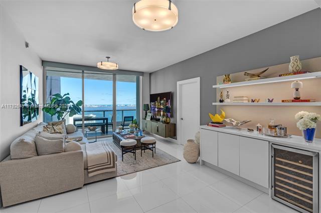 Building Photo - 900 Biscayne Blvd