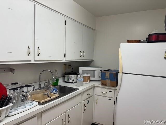 Building Photo - 2400 Forest Dr