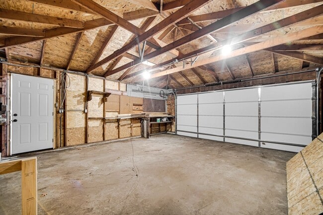 Building Photo - SCHEDULE YOUR APPOINTMENT TODAY & COME SEE...