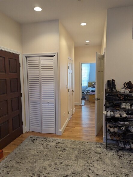 Building Photo - 775 Tremont St