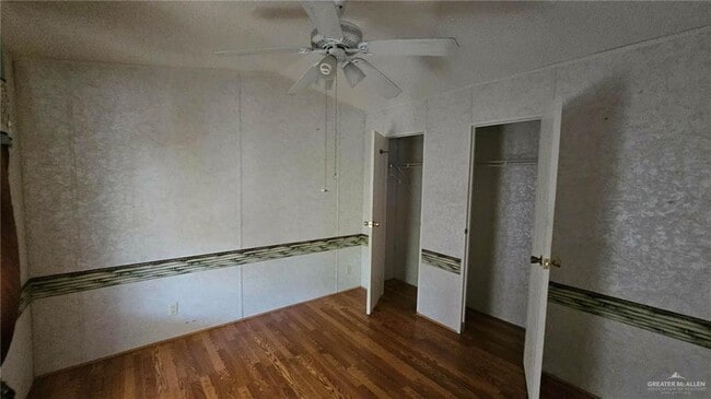 Building Photo - 21 Meadowlark St