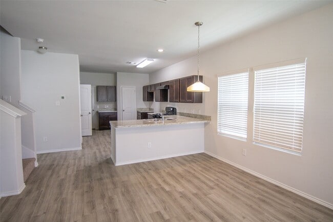 Building Photo - 5622 Adelaide River Dr