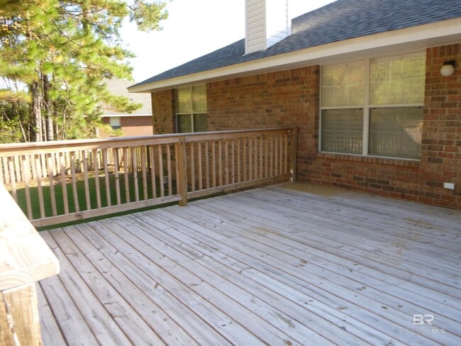 Building Photo - 30738 Pinyon Dr