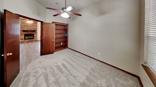 Building Photo - Nice 3 Bedroom 2 Bathroom Home with Storm Shelter and Office!