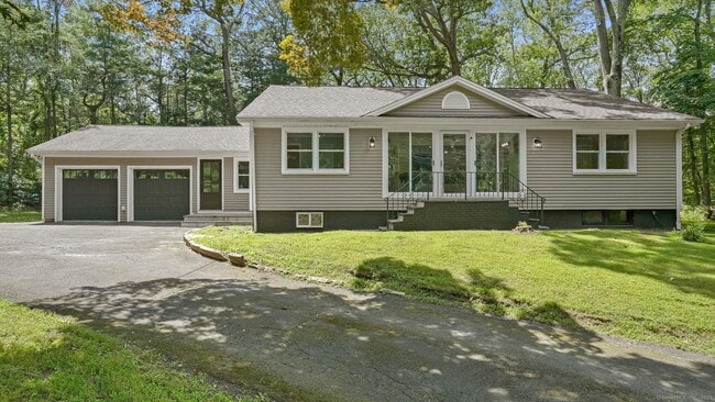 Primary Photo - 240 Great Plain Rd
