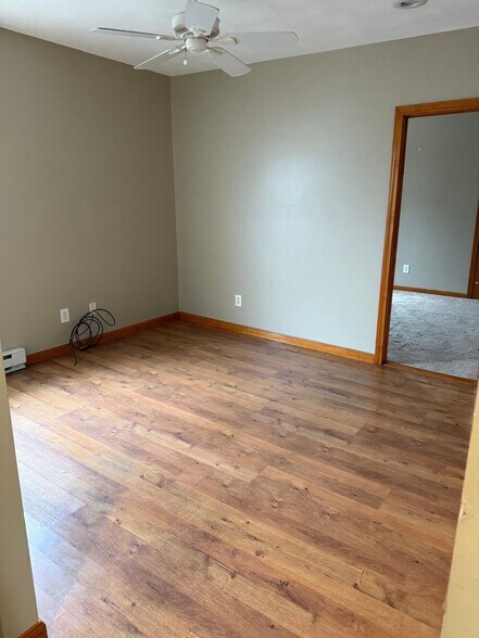 Building Photo - 22 Lawrence St