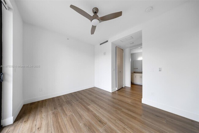 Building Photo - 3265 Bird Ave