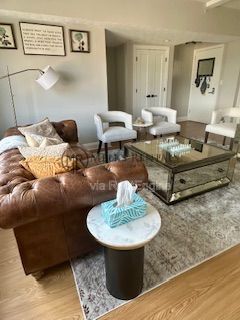 Building Photo - 1108 Kanawha Blvd E