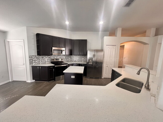 Building Photo - 3930 Lakeside Reserve Ln